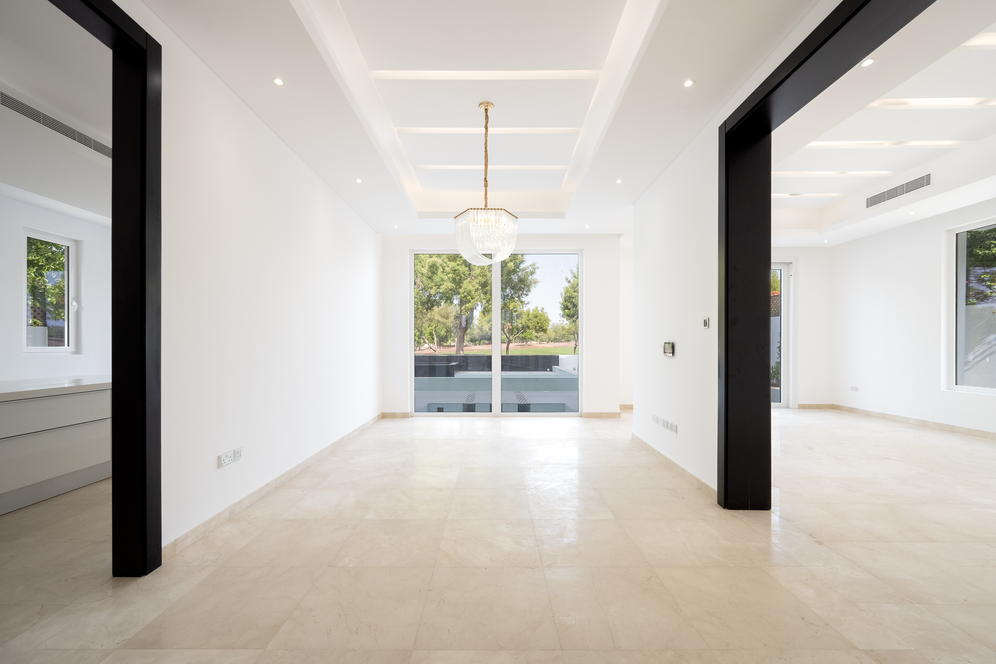 5 Bedrooms Villa in Wildflower