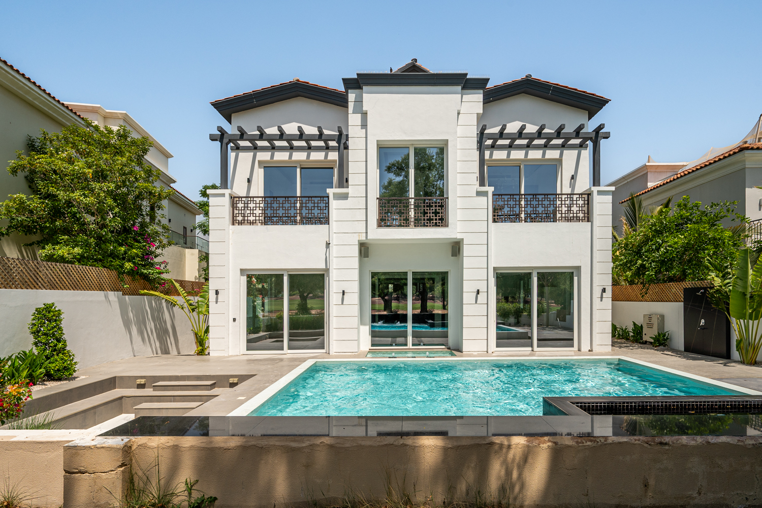 5 Bedrooms Villa in Wildflower