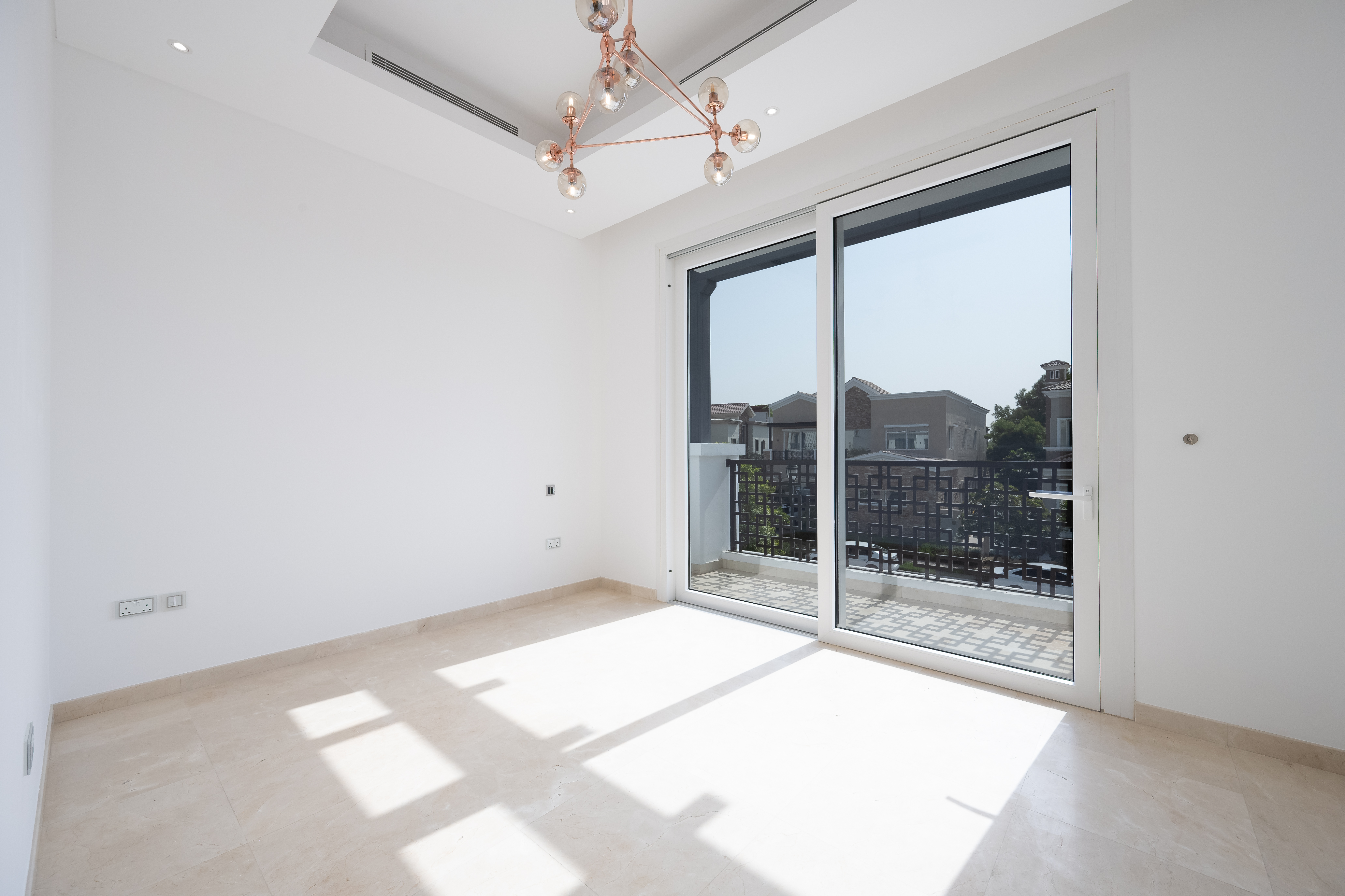 5 Bedrooms Villa in Wildflower