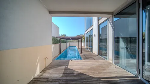 5 Bedrooms Villa in Beach Villas