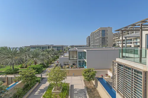 5 Bedrooms Villa in Beach Villas