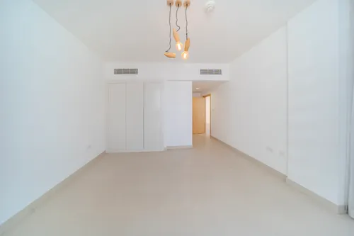 5 Bedrooms Villa in Beach Villas