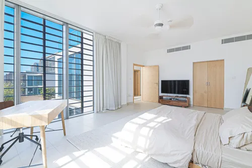 5 Bedrooms Villa in Beach Villas