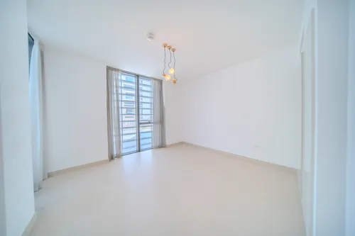 5 Bedrooms Villa in Beach Villas