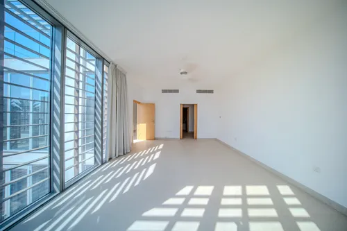5 Bedrooms Villa in Beach Villas