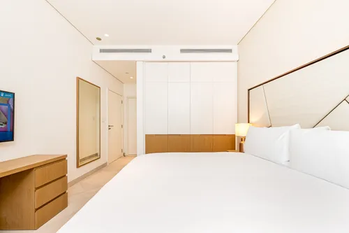 2 Bedrooms Hotel Apartment in Hilton Dubai Creek Hotel & Residences