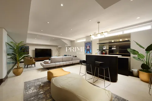 9 Bedrooms Villa in Umm Suqeim 3 Villas