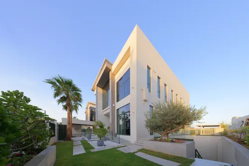 7 Bedrooms Villa in Emerald Hills