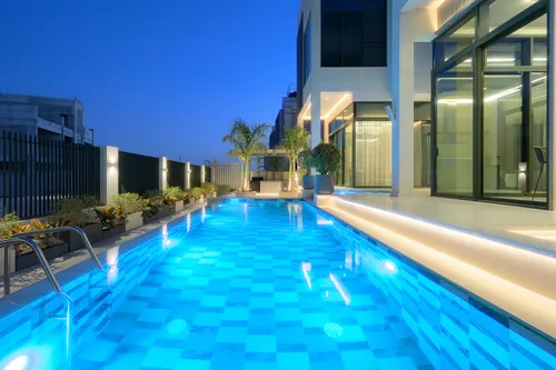 7 Bedrooms Villa in Emerald Hills