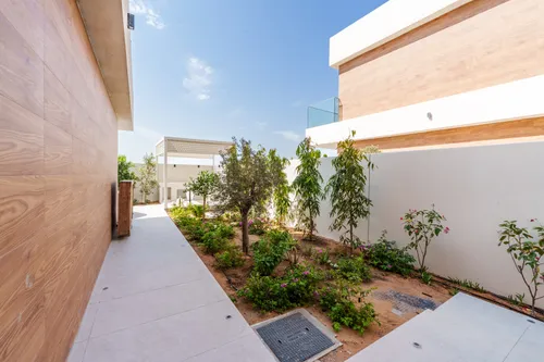 4 Bedrooms Villa in The Dunes