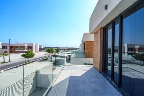 4 Bedrooms Villa in The Dunes