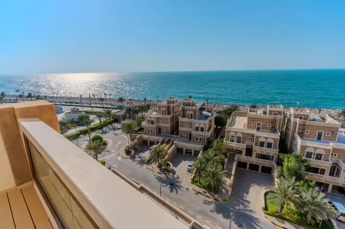 4 Bedrooms Duplex in Balqis Residence Block A