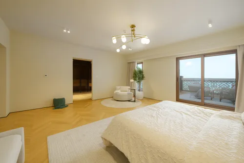 4 Bedrooms Duplex in Balqis Residence Block A