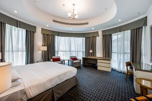 4 Bedrooms Penthouse in Roda Al Murooj