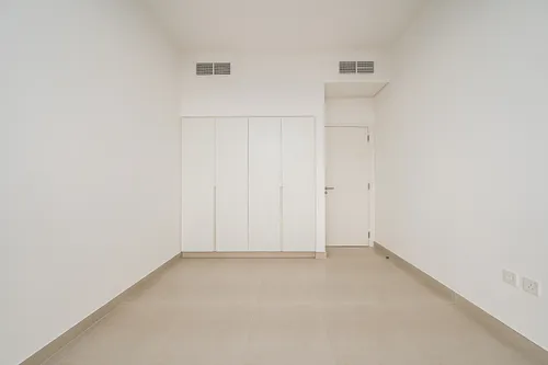 4 Bedrooms Townhouse in Robinia