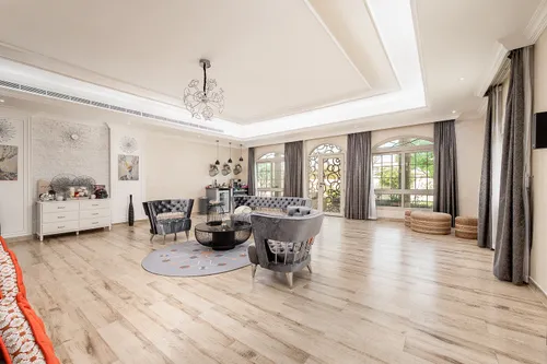 7 Bedrooms Villa in Al Qarain 1