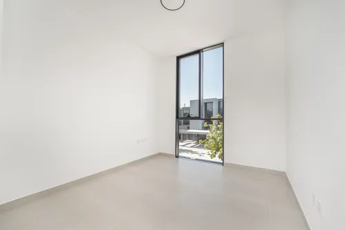 4 Bedrooms Townhouse in Robinia