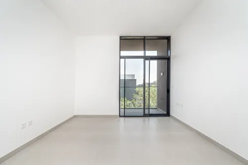 4 Bedrooms Townhouse in Robinia