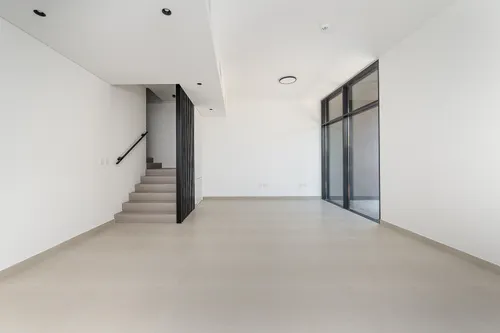 4 Bedrooms Townhouse in Robinia