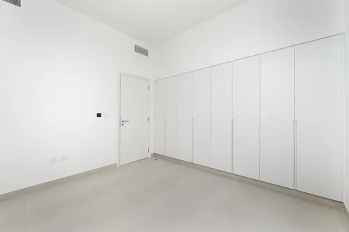 4 Bedrooms Townhouse in Robinia