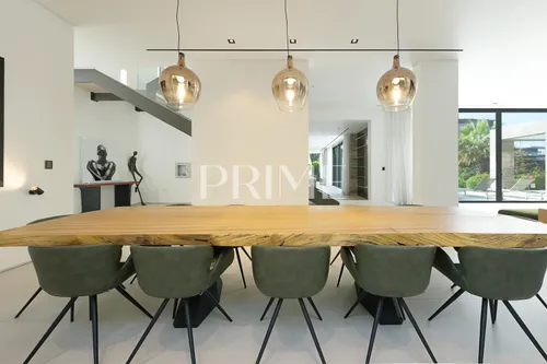 5 Bedrooms Villa in Pearl Jumeirah Villas