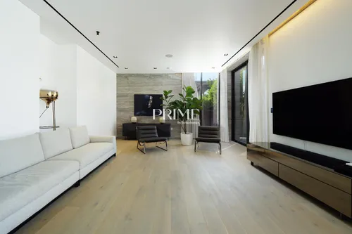 5 Bedrooms Villa in Pearl Jumeirah Villas