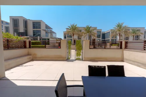 3 Bedrooms Townhouse in Building E