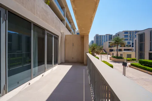 3 Bedrooms Townhouse in Building E