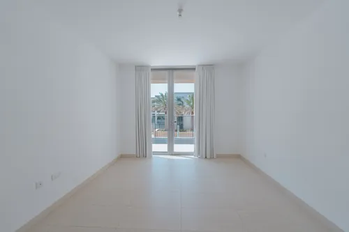 3 Bedrooms Townhouse in Building E