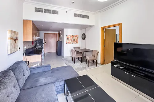 1 Bedroom Apartment in Lincoln Park A