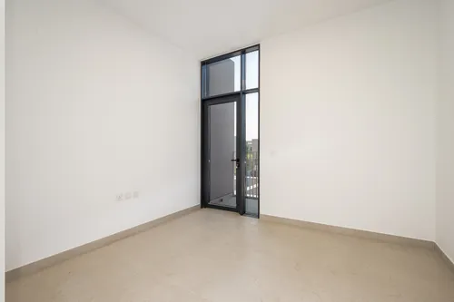 2 Bedrooms Townhouse in Sendian