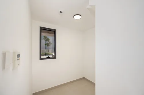 2 Bedrooms Townhouse in Sendian