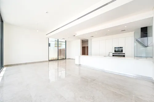 4 Bedrooms Villa in District One Phase III A