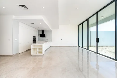 4 Bedrooms Villa in District One Phase III A