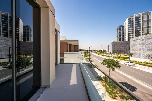 4 Bedrooms Villa in District One Phase III A