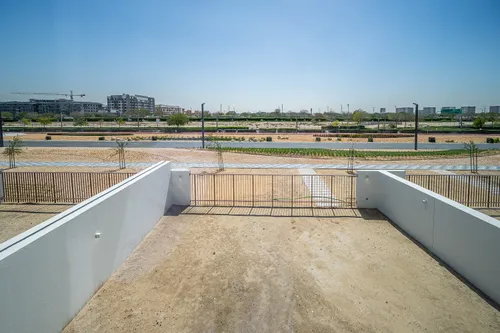 4 Bedrooms Villa in District One Phase III A