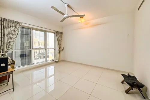 3 Bedrooms Apartment in Sahara Tower 4