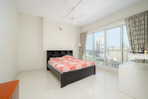 3 Bedrooms Apartment in Sahara Tower 4
