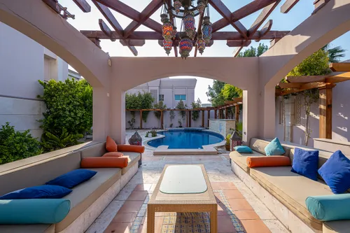 7 Bedrooms Villa in Al Manara