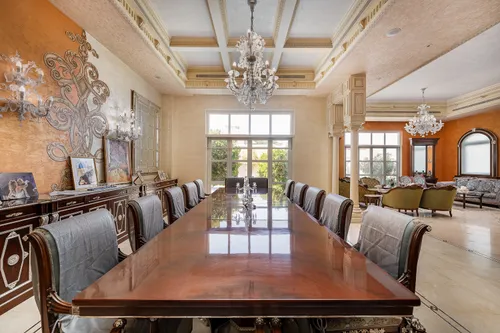 7 Bedrooms Villa in Al Manara