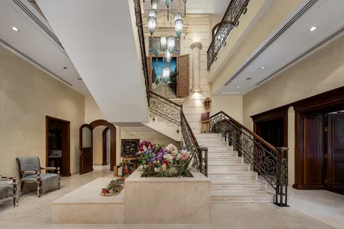 7 Bedrooms Villa in Al Manara