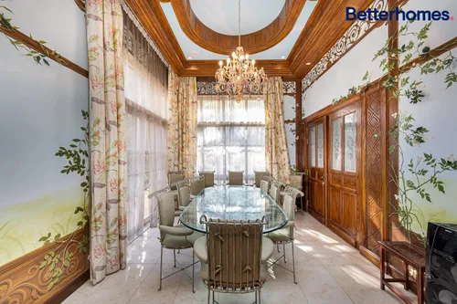 7 Bedrooms Villa in Al Manara