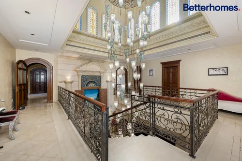 7 Bedrooms Villa in Al Manara