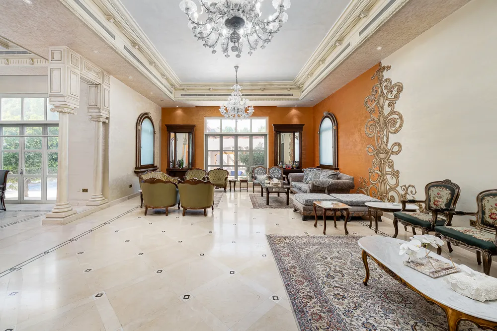 7 Bedrooms Villa in Al Manara