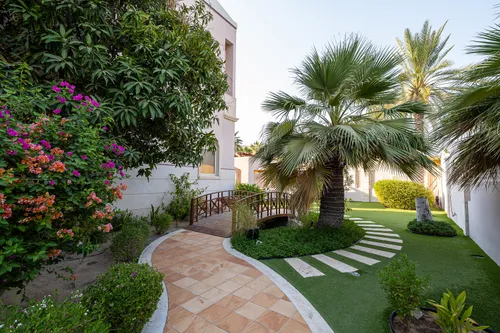 7 Bedrooms Villa in Al Manara