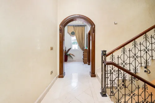 7 Bedrooms Villa in Al Manara