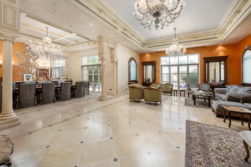 7 Bedrooms Villa in Al Manara