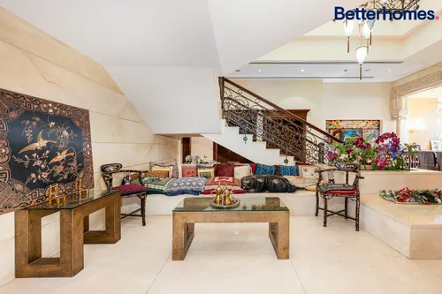 7 Bedrooms Villa in Al Manara