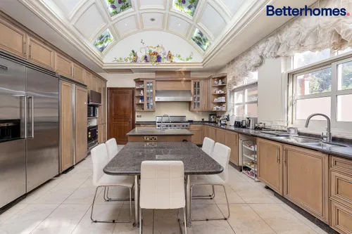 7 Bedrooms Villa in Al Manara