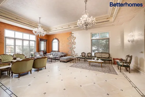 7 Bedrooms Villa in Al Manara